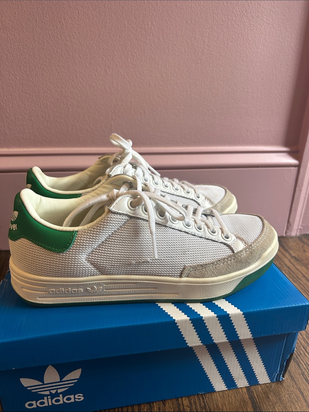 adidas Rod Laver Green & White Sneakers